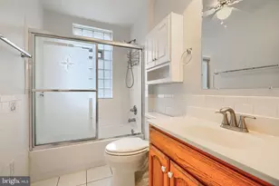 6113 Fair Oaks Ave, Baltimore, MD 21214 - Photo 17