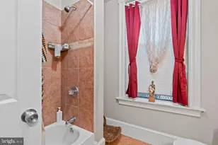 30 E 25th St, Baltimore, MD 21218 - Photo 15