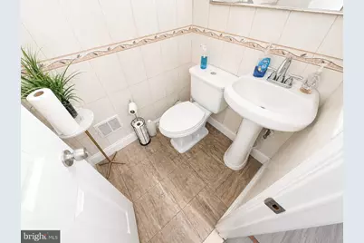 30 E 25th Street, Baltimore, MD 21218 - Photo 29
