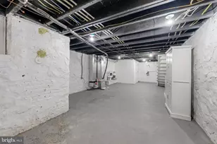 2320 W Lexington St, Baltimore, MD 21223 - Photo 31