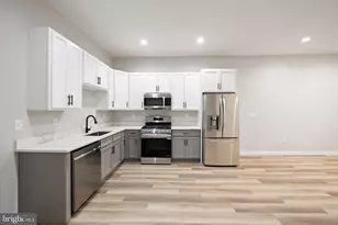 2037 McCulloh St, Baltimore, MD 21217 - Photo 9