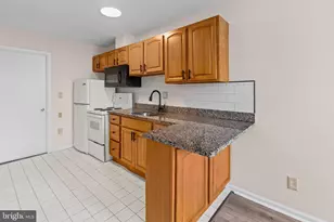 2217 Linden Ave, Baltimore, MD 21217 - Photo 25
