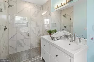 245 S Clinton St, Baltimore, MD 21224 - Photo 15
