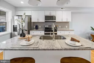 245 S Clinton St, Baltimore, MD 21224 - Photo 7