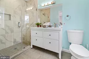 245 S Clinton St, Baltimore, MD 21224 - Photo 13