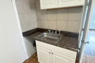 4833 Belair Rd, Baltimore, MD 21206 - Photo 5