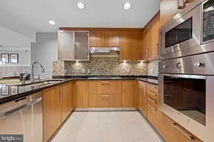 801 Key Hwy, Baltimore, MD 21230 - Photo 13