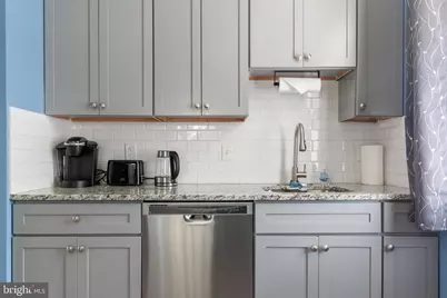 610 N Robinson Street, Baltimore, MD 21205 - Photo 11