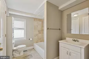 249 S Chester St, Baltimore, MD 21231 - Photo 9