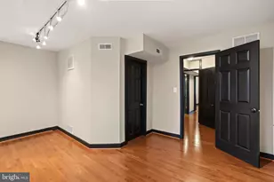 17 W Chase St, Baltimore, MD 21201 - Photo 11