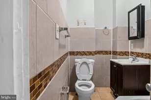 1207 Cleveland St, Baltimore, MD 21230 - Photo 13
