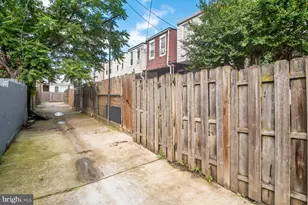 1337 Herkimer St, Baltimore, MD 21223 - Photo 7