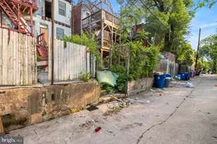 1715 Gwynns Falls Pkwy, Baltimore, MD 21217 - Photo 9