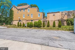 4142 Parkside Dr, Baltimore, MD 21206 - Photo 9