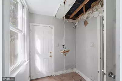 5729 Govane Avenue, Baltimore, MD 21212 - Photo 9