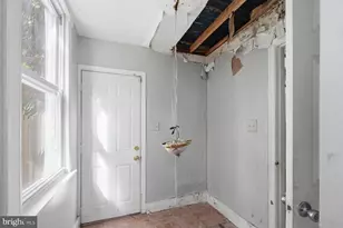 5729 Govane Ave, Baltimore, MD 21212 - Photo 9