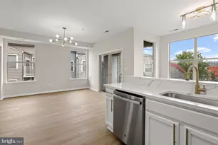 1015 Granby St, Baltimore, MD 21202 - Photo 13