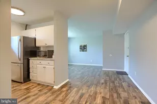 4411 Falls Bridge Dr, Baltimore, MD 21211 - Photo 11