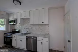 303 Charter Oak Ave, Baltimore, MD 21212 - Photo 3