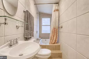 1518 Aliceanna St, Baltimore, MD 21231 - Photo 11