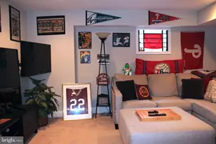 214 S Highland Ave, Baltimore, MD 21224 - Photo 27