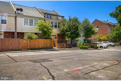 2000 Aliceanna Street, Baltimore, MD 21231 - Photo 33