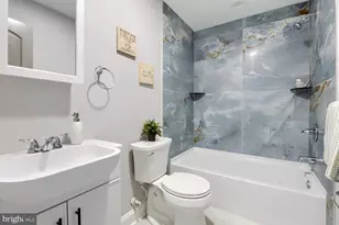 602 N Hilton St, Baltimore, MD 21229 - Photo 17