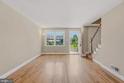 586 Lucia Avenue, Baltimore, MD 21229 - Photo 5