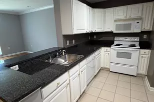 23 Pierside Dr, Baltimore, MD 21230 - Photo 3