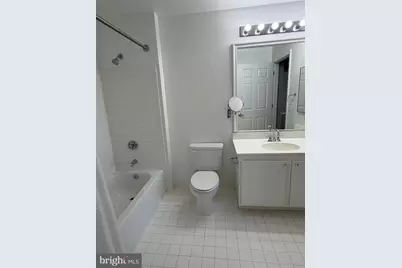 23 Pierside Drive #428, Baltimore, MD 21230 - Photo 13