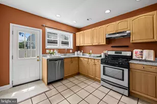 1125 Haubert St, Baltimore, MD 21230 - Photo 9
