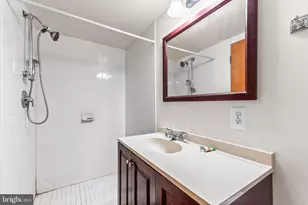 16 S Wolfe St, Baltimore, MD 21231 - Photo 9