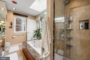 1807 Lancaster St, Baltimore, MD 21231 - Photo 35