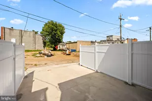 516 E 27th St, Baltimore, MD 21218 - Photo 27
