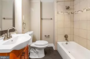 919 St Paul St, Baltimore, MD 21202 - Photo 15