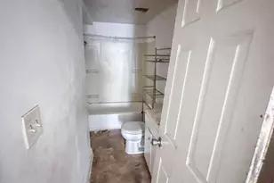 2114 Vine St, Baltimore, MD 21223 - Photo 7