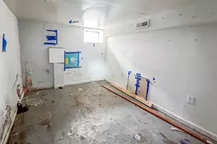 2114 Vine St, Baltimore, MD 21223 - Photo 9