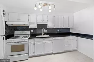 3732 Clarenell Rd, Baltimore, MD 21229 - Photo 11