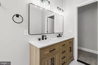 712 E 41st Street, Baltimore, MD 21218 - Photo 19