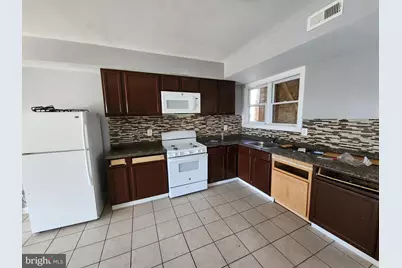 1105 Bonaparte Avenue, Baltimore, MD 21218 - Photo 15