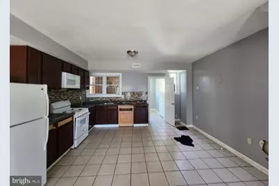 1105 Bonaparte Avenue, Baltimore, MD 21218 - Photo 7