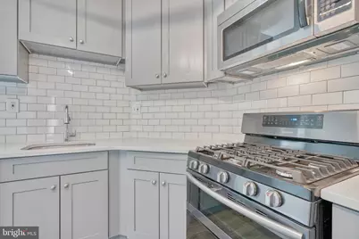 315 W 30th Street, Baltimore, MD 21211 - Photo 7