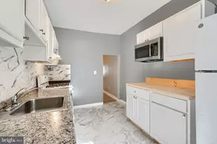 702 Kenwood Ave, Baltimore, MD 21205 - Photo 9
