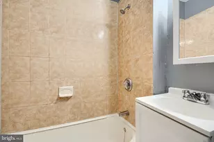 702 Kenwood Ave, Baltimore, MD 21205 - Photo 25