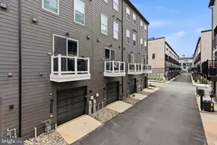 153 Locke St, Baltimore, MD 21230 - Photo 37