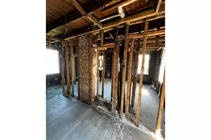 500 E 42nd St, Baltimore, MD 21218 - Photo 11