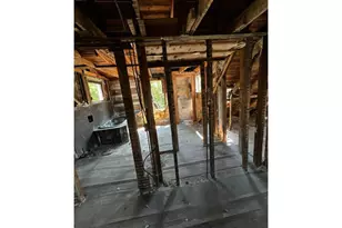 500 E 42nd St, Baltimore, MD 21218 - Photo 15