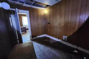 1902 E 28th St, Baltimore, MD 21218 - Photo 21
