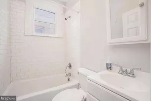 2740 N Calvert St, Baltimore, MD 21218 - Photo 7