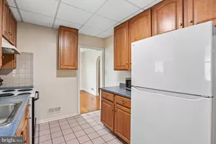 4003 Ridgecroft Rd, Baltimore, MD 21206 - Photo 13